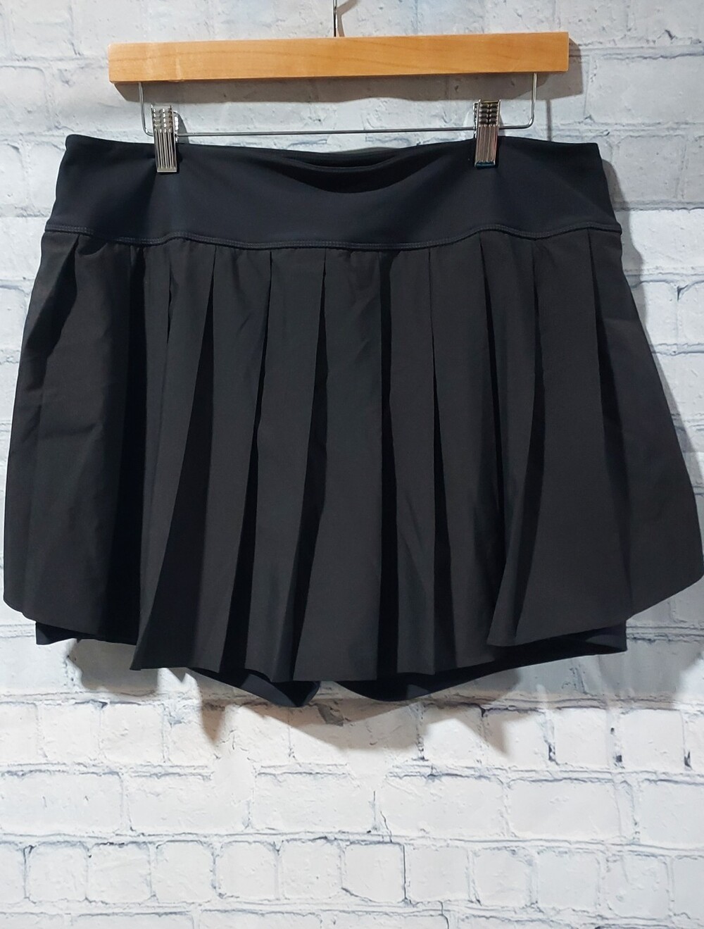 Old Navy XL Skort Black Pleated Athletic Pickleball Athleisure Golf Stretchtech
